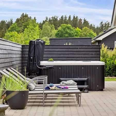 Luxury Retreat With Pool - By Traum 度假居