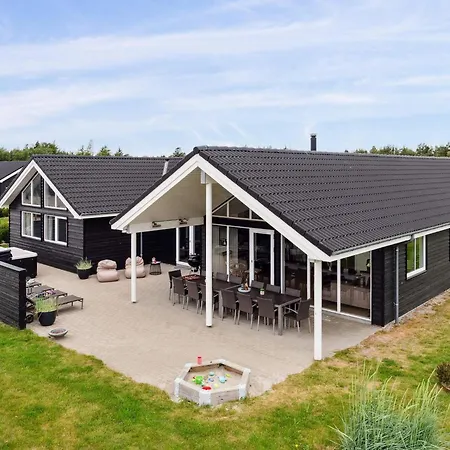 Luxury Retreat With Pool - By Traum 度假居